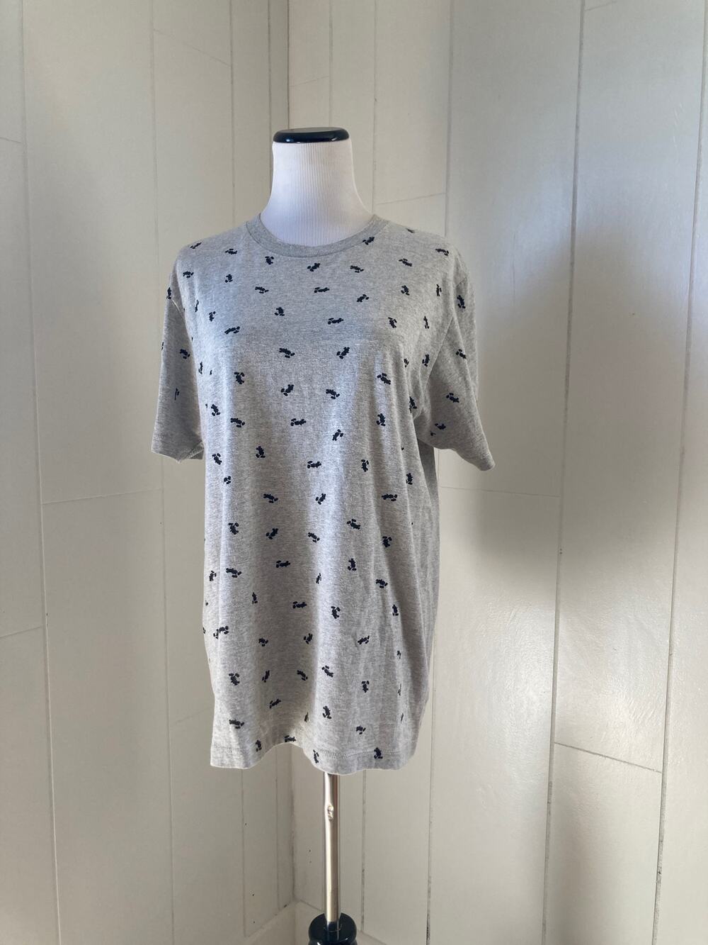 Disney Tiny Print Micky Mouse T-shirt, Size M